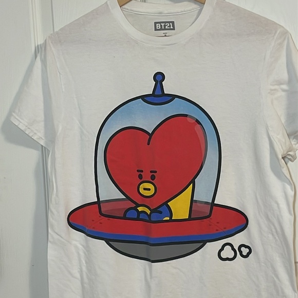 BT21 Tata Graphic T-Shirt, Medium - Picture 2 of 4